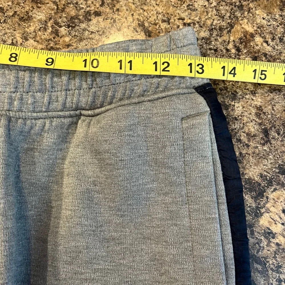 Puma‎ BMW Motorsport Mens Gray Athletic Shorts Size Small